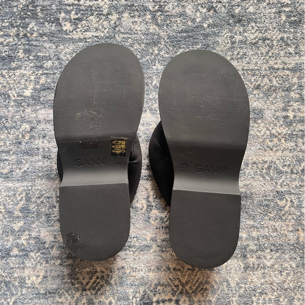Ganni padded satin platform sandals - Picture 8 of 12